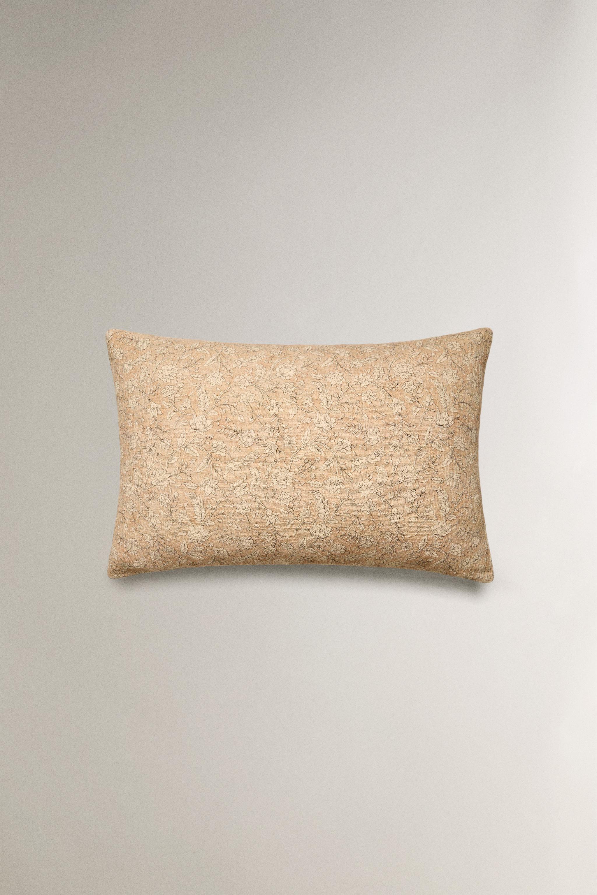TEXTURED THROW PILLOW COVER